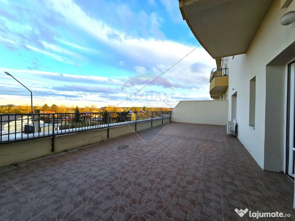 Apartament spatios 3 camere, locuinta sau birou