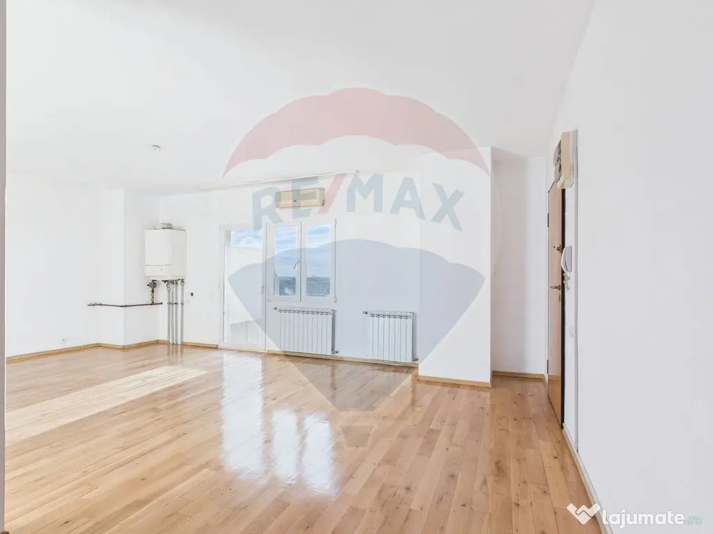 Apartament spatios 3 camere, locuinta sau birou