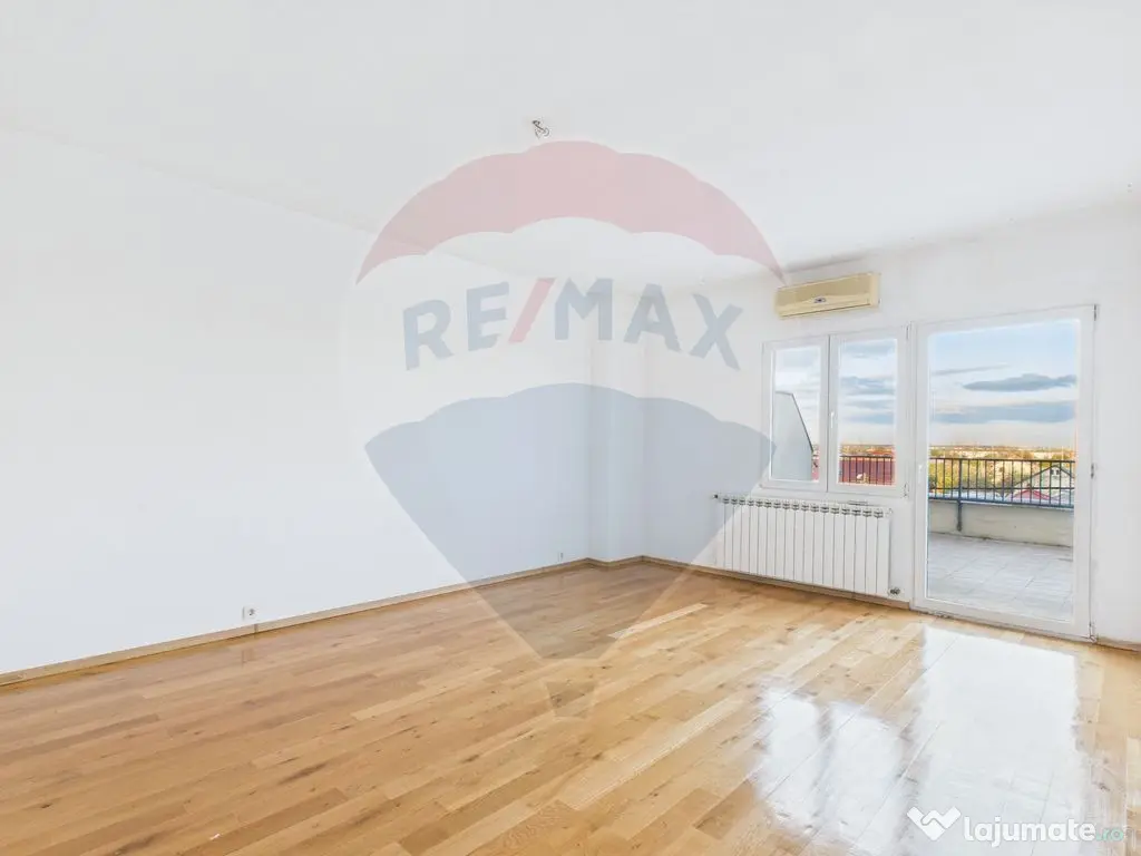 Apartament spatios 3 camere, locuinta sau birou