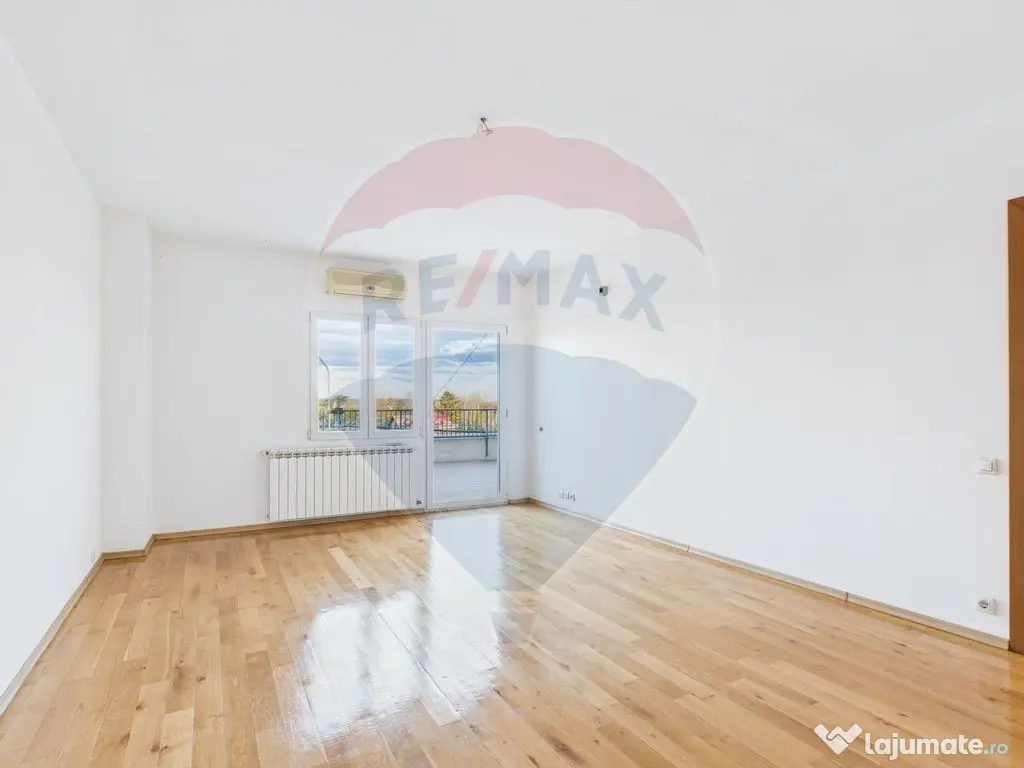 Apartament spatios 3 camere, locuinta sau birou