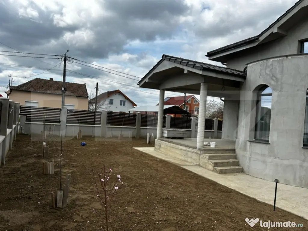Casa noua de vanzare in Oradea, P+E si terasa de 25 mp