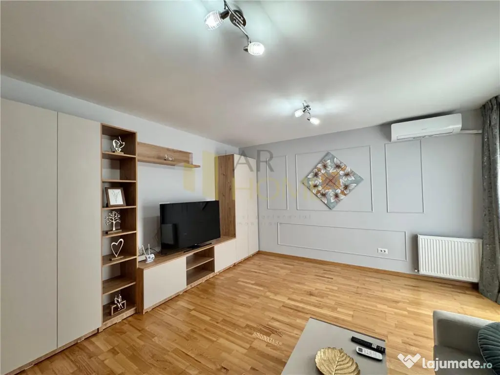 Garsoniera de lux, parcare privata, zona Cartier Albert, MR 