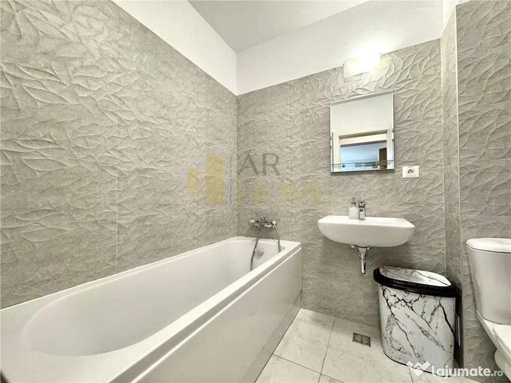 Garsoniera de lux, parcare privata, zona Cartier Albert, MR 