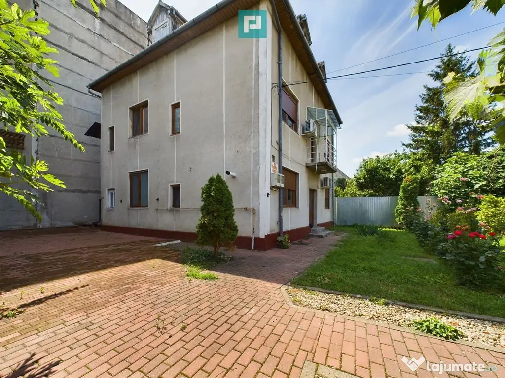 Proprietate multifuncțională într-o locație Centrală 