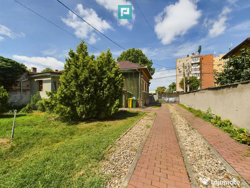 Proprietate multifuncțională într-o locație Centrală 