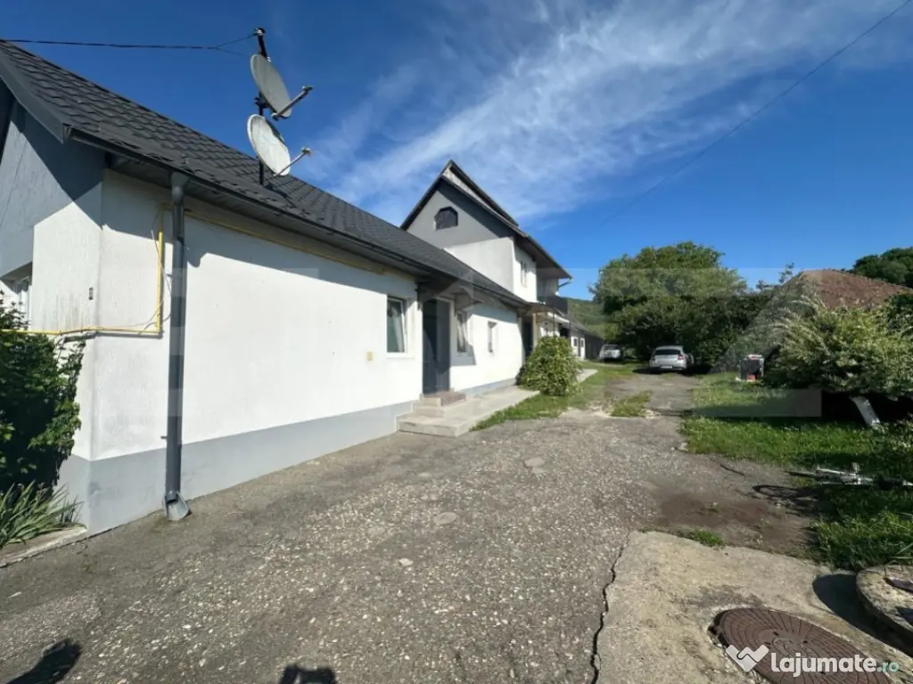 Casă 180 mp utili,grădină 2292 mp,la 3 km de Gherla ,oaz? 