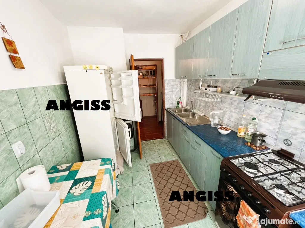 Apartament 2 camere ultracentral (poti obtine o chirie de 300E 