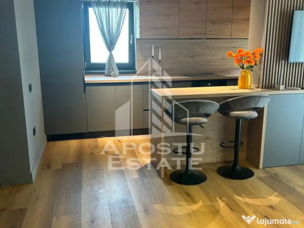 Apartament cu o camera, prima inchiriere, mobilat lux