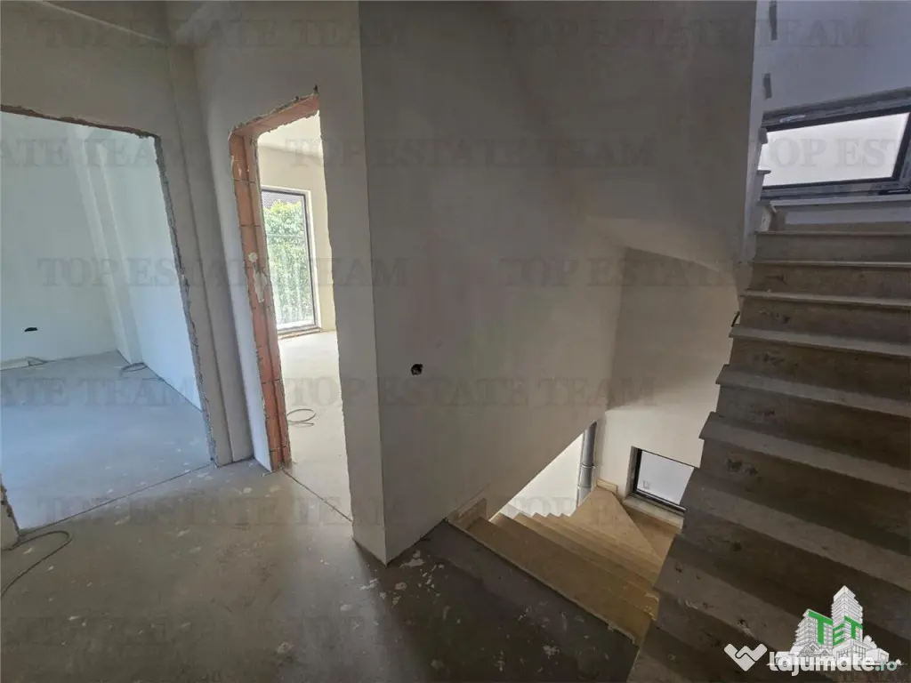 Vila noua 4 camere de metrou Pacii-sector 6