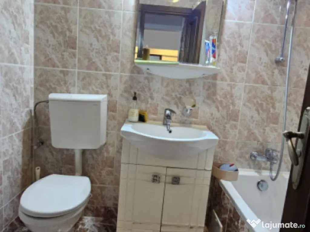 3 camere Basarabia -Stadionul National