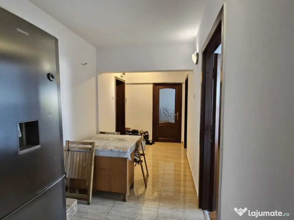 3 camere Basarabia -Stadionul National