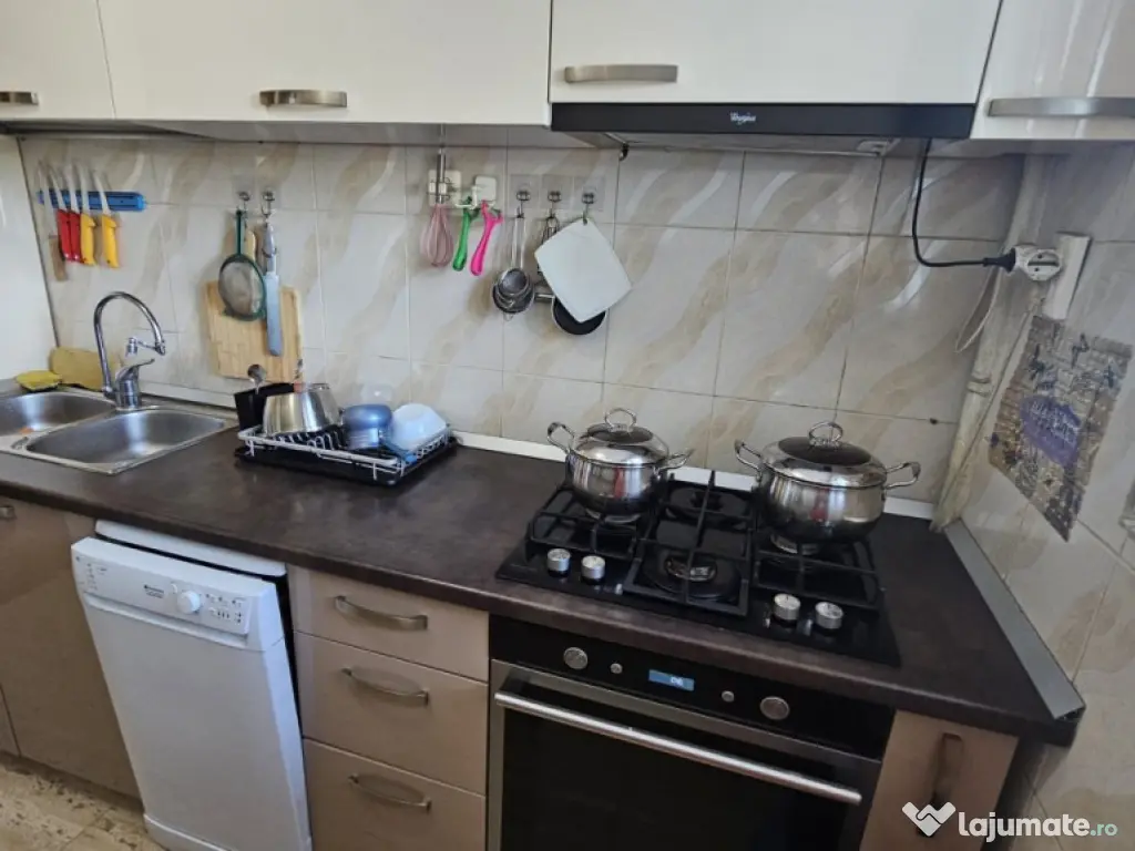 3 camere Basarabia -Stadionul National