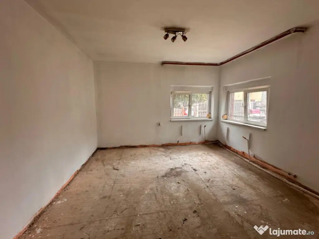 Casă de vanzare, situată în zona Coiciu, Constanta