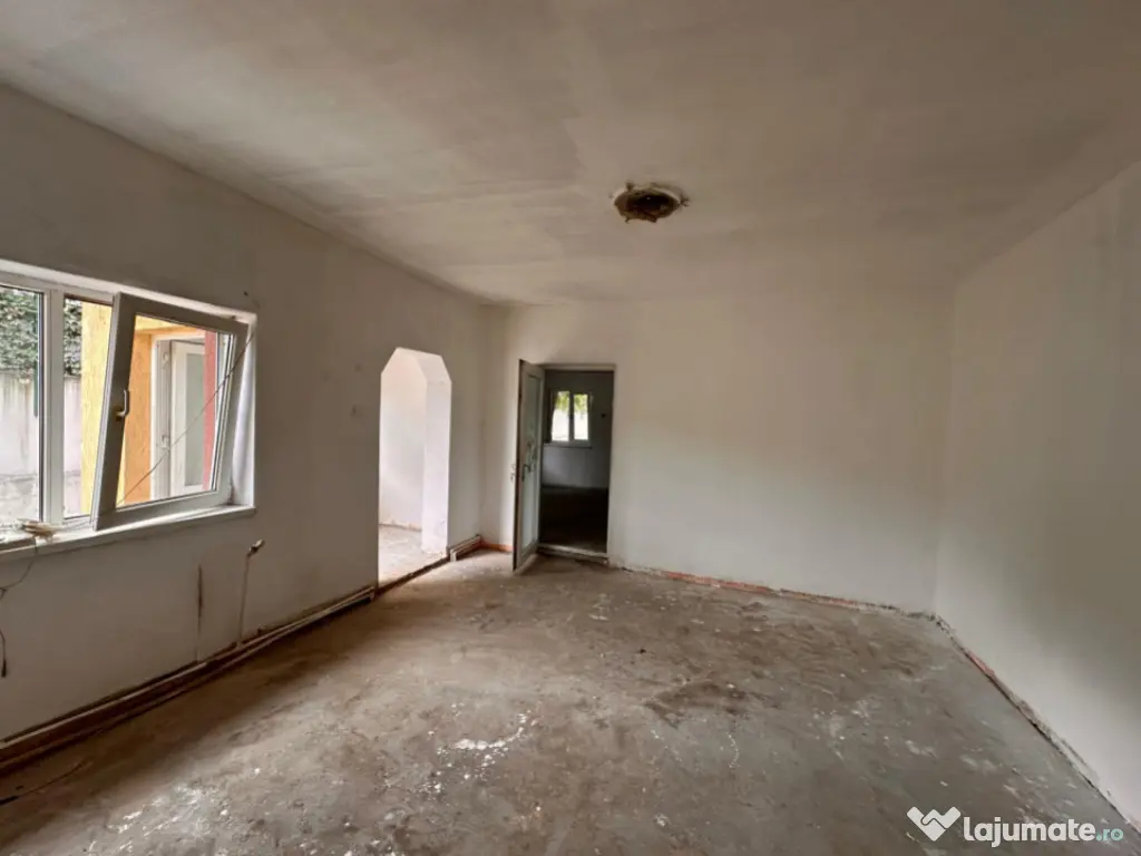 Casă de vanzare, situată în zona Coiciu, Constanta