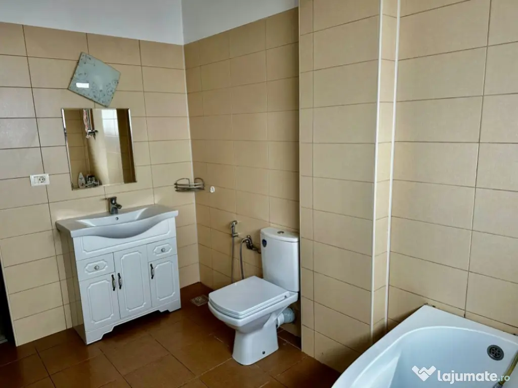 Apartament 3 camere situat in zona COICIU