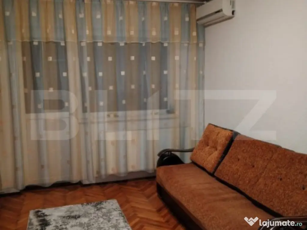 Apartament de vanzare, cu 3 camere, 48 mp, zona parc Nicolae