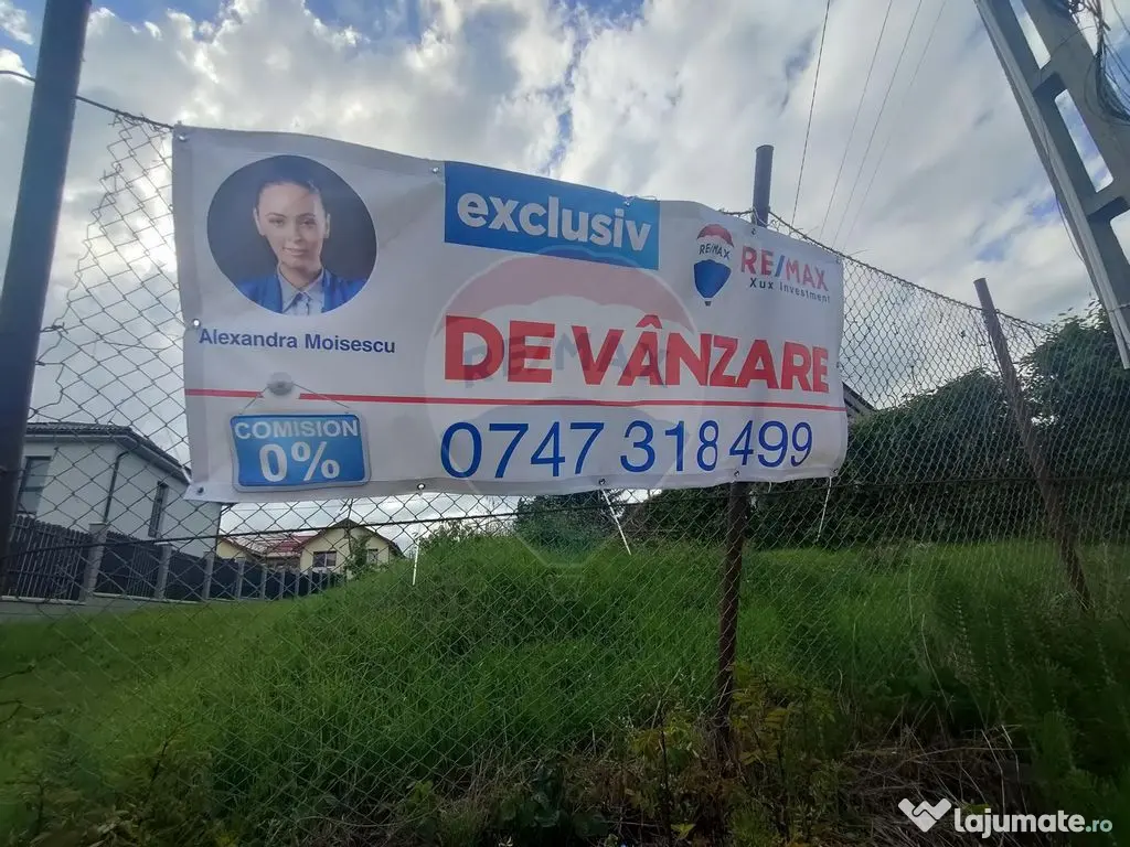 Teren intravilan de vanzare 