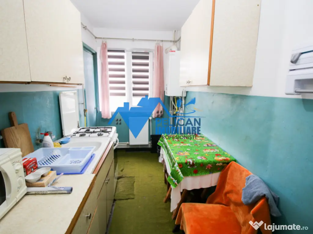 Sabinelor, 3 camere, decomandat ,centrala proprie 