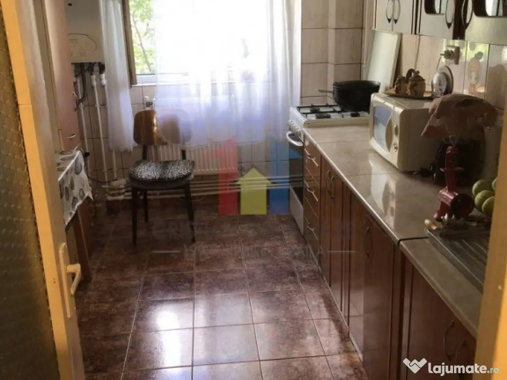 Ap 3 cam confort 1 , Viziru 3, etaj 2, 70 mp utili