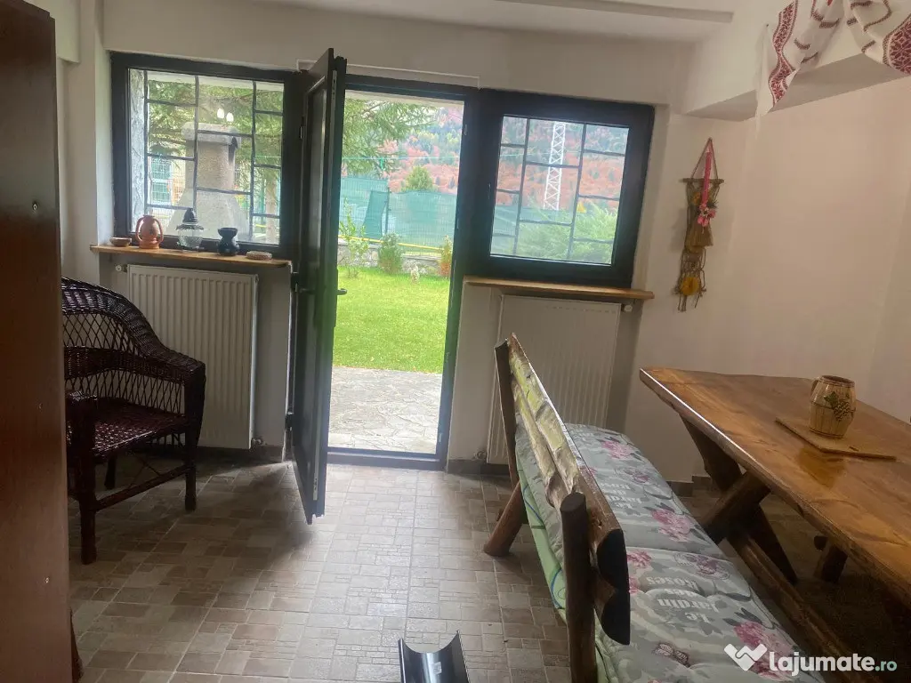 Vila de vacanta situata in Busteni 