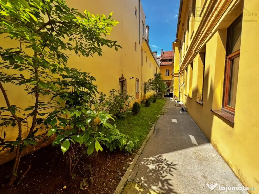 Apartament 6 Camere / Curte Privata | Centrul Istoric/ COMIS