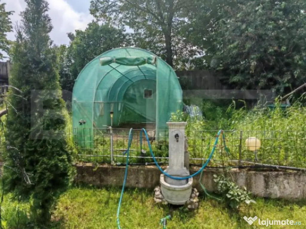 Casa de vacanta de vanzare in Zarnesti - Brasov