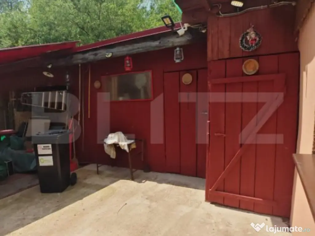 Casa de vacanta de vanzare in Zarnesti - Brasov