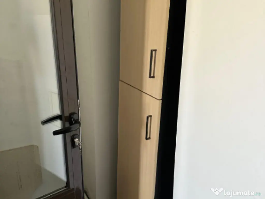 Spatiu parcare privata birouri/clinica/ Pacurari