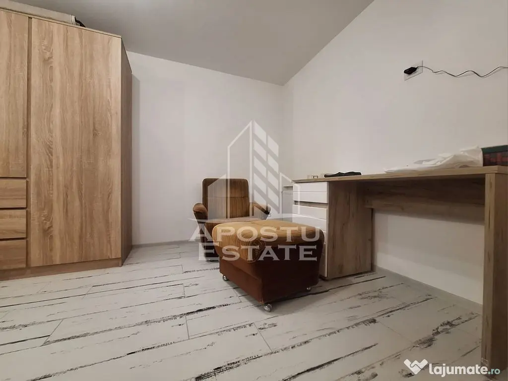 Casa individuala cu 5 camere si terasa, zona linistita Sa... 