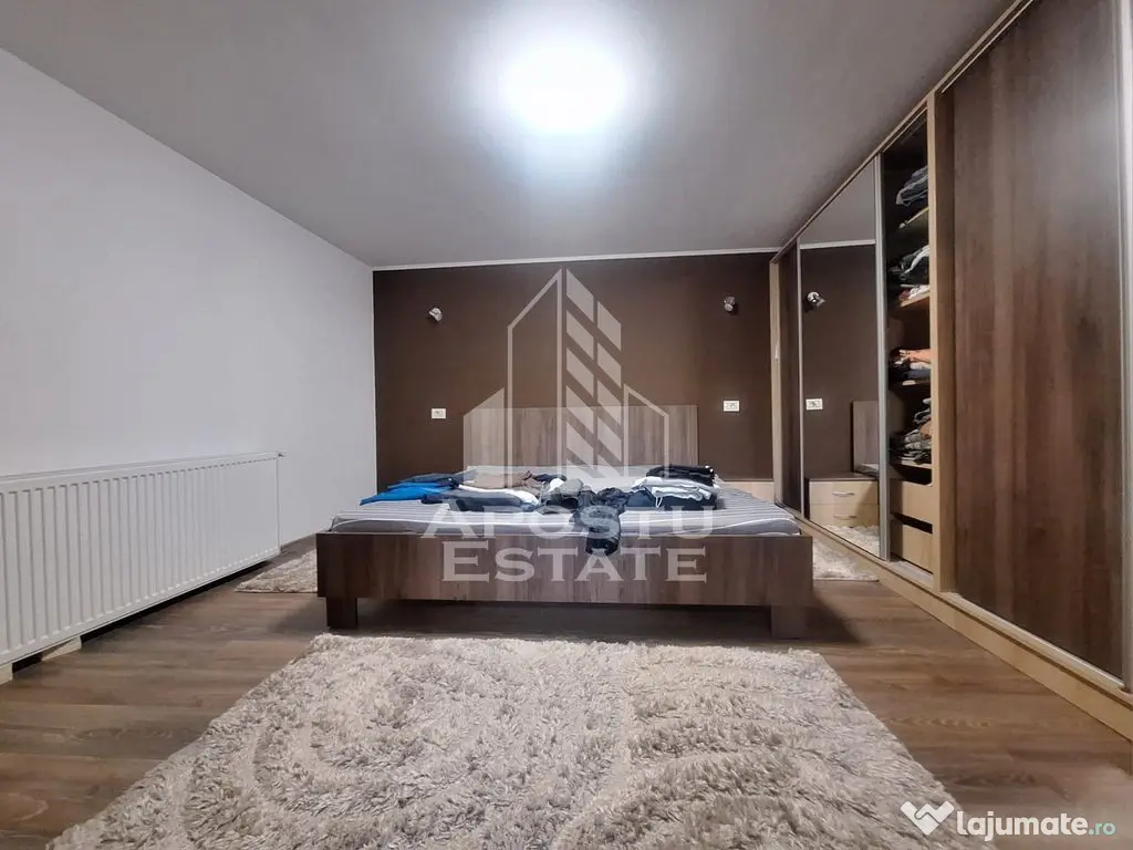 Casa individuala cu 5 camere si terasa, zona linistita Sa... 