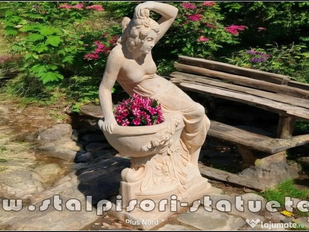 Statuetă jardinieră flori, galben patinat, model J12. 