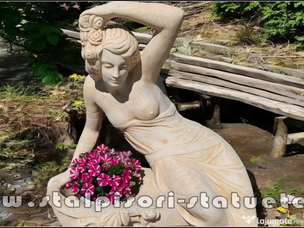 Statuetă jardinieră flori, galben patinat, model J12. 