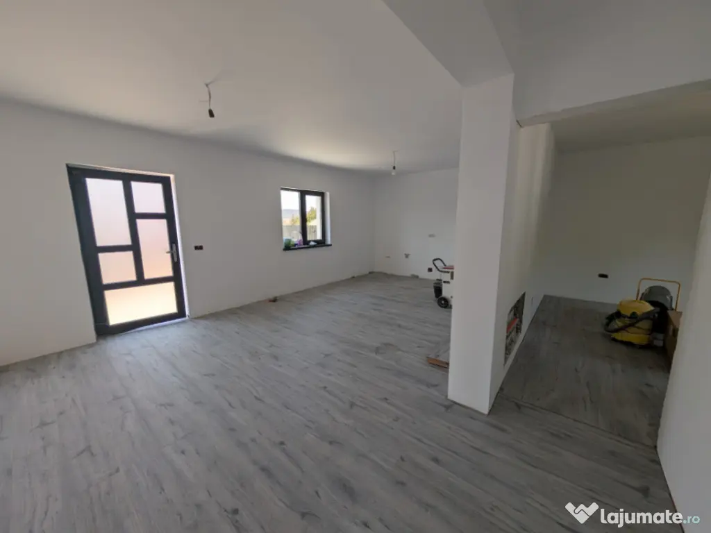 Casa Hemeius - încălzire pardoseala, toate utilitățile,