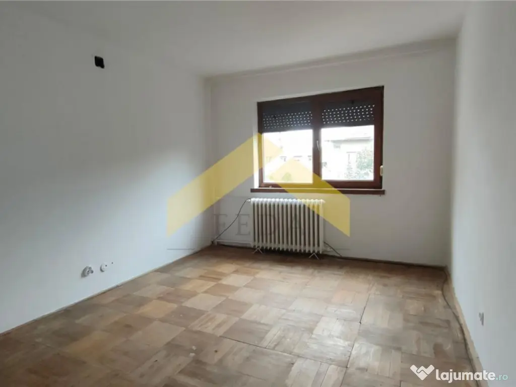 Apartament 2 camere de zona Boul Rosu