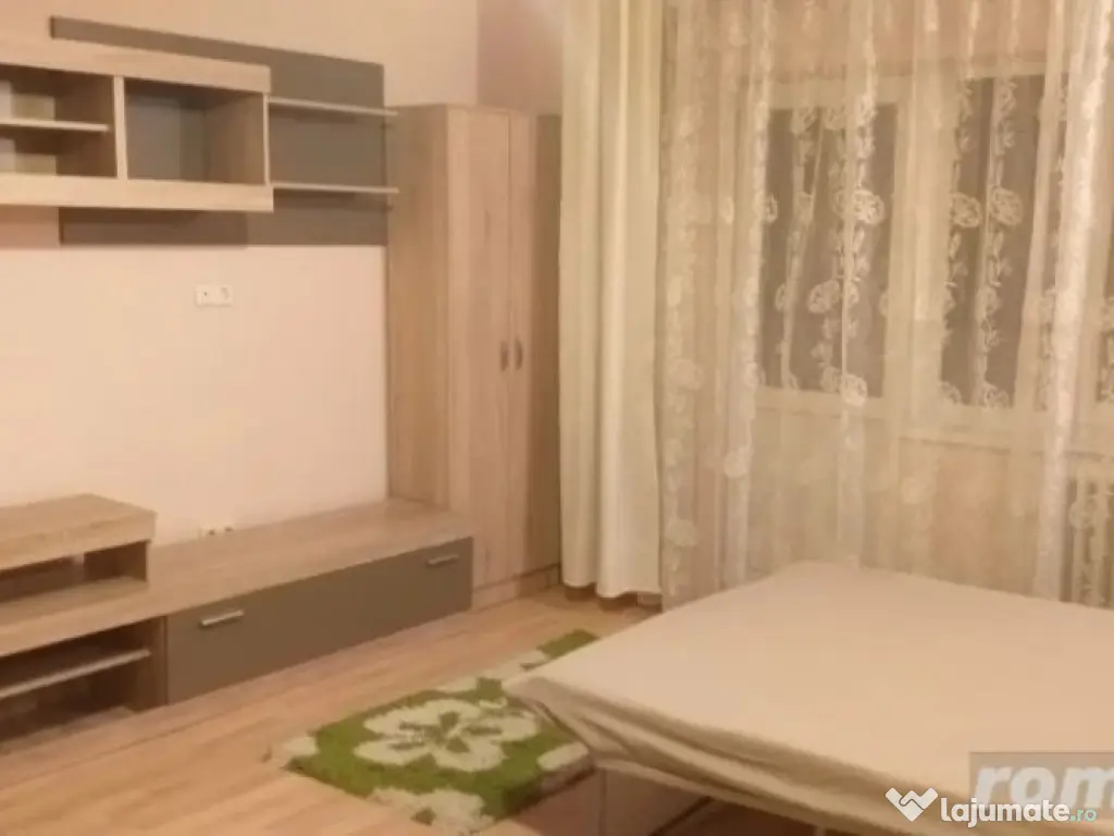 1 camera in zona Aradului