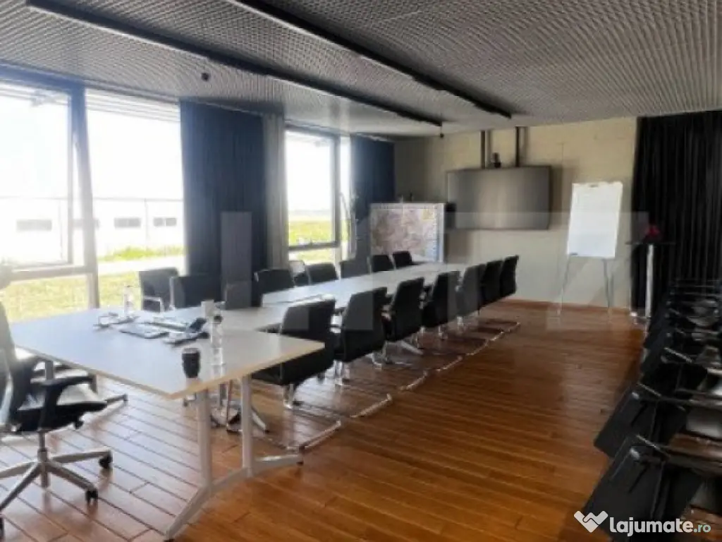 Hala cu pod rulant, cladire admininstrativa. Top!