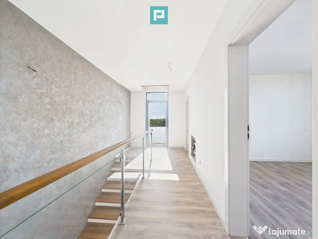 Duplex modern cu garaj, în Giarmata