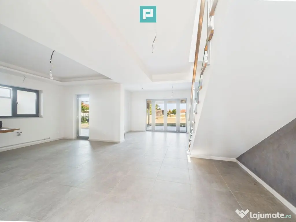 Duplex modern cu garaj, în Giarmata