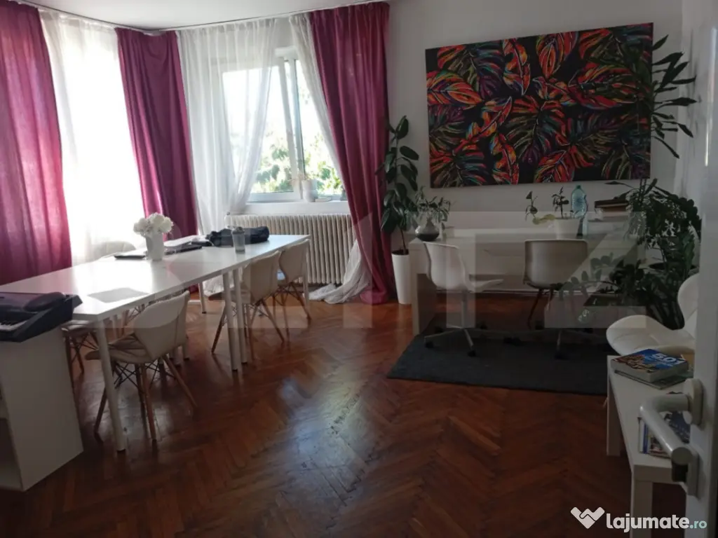 Apartament de vanzare in vila, cu 5 camere, 150 mp, zona And