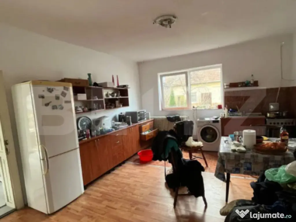 Apartament de vanzare in vila, cu 5 camere, 150 mp, zona And