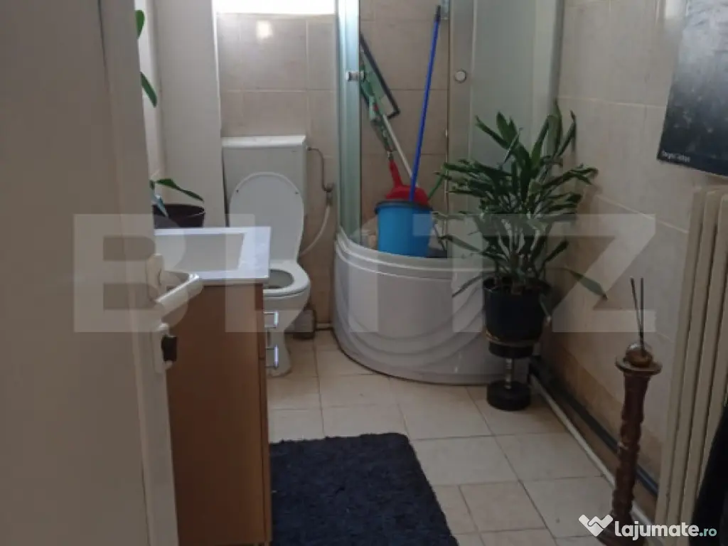 Apartament de vanzare in vila, cu 5 camere, 150 mp, zona And