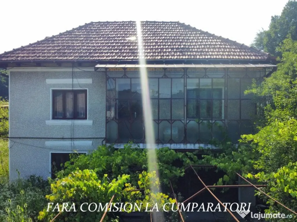 CASA CU TEREN 1730 MP, UTILITATI RACORDATE 