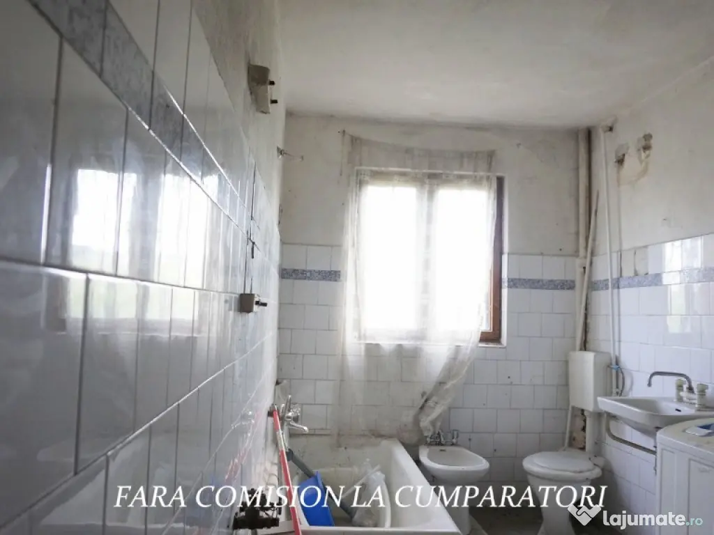 CASA CU TEREN 1730 MP, UTILITATI RACORDATE 
