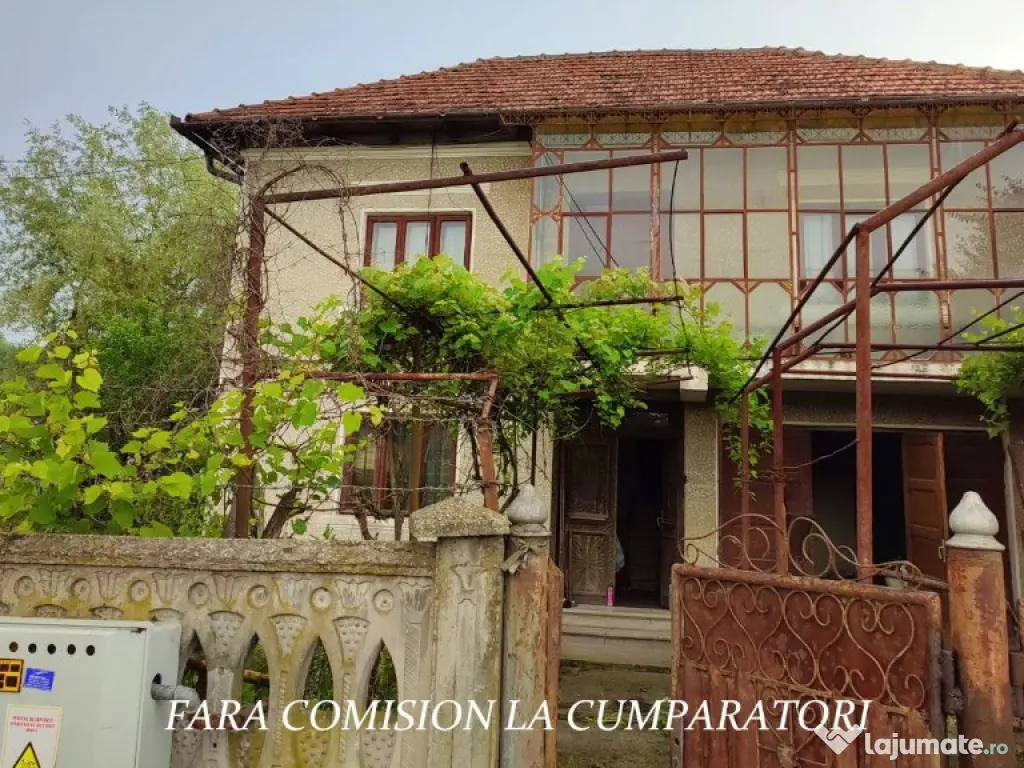 CASA CU TEREN 1730 MP, UTILITATI RACORDATE 