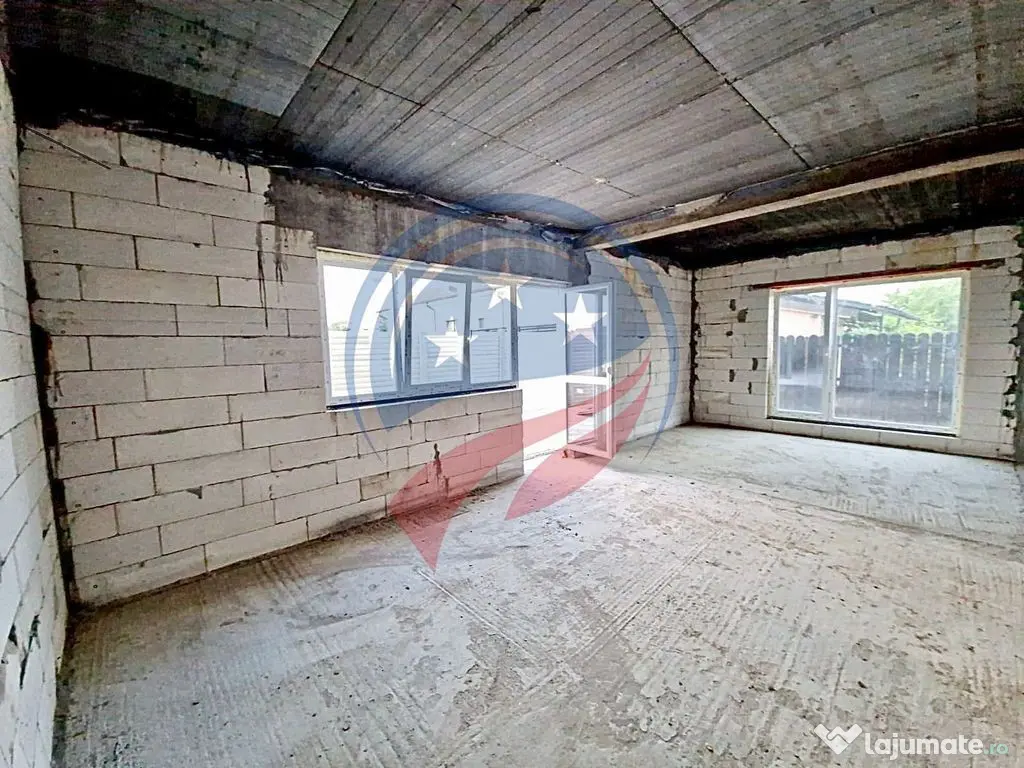 Vilă cu 5 camere de vânzare în zona Damila 