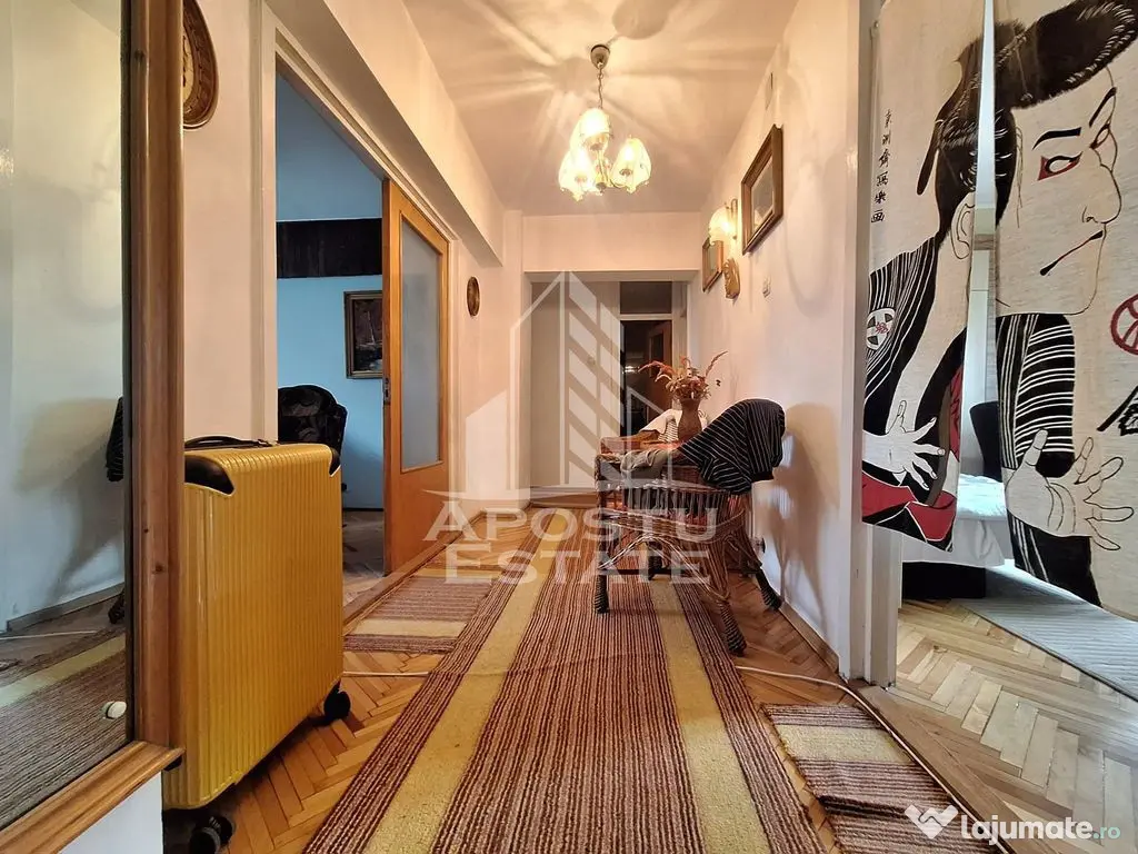 Apartament cu 4 camere, 120mp construiti, Aurel Vlaicu 