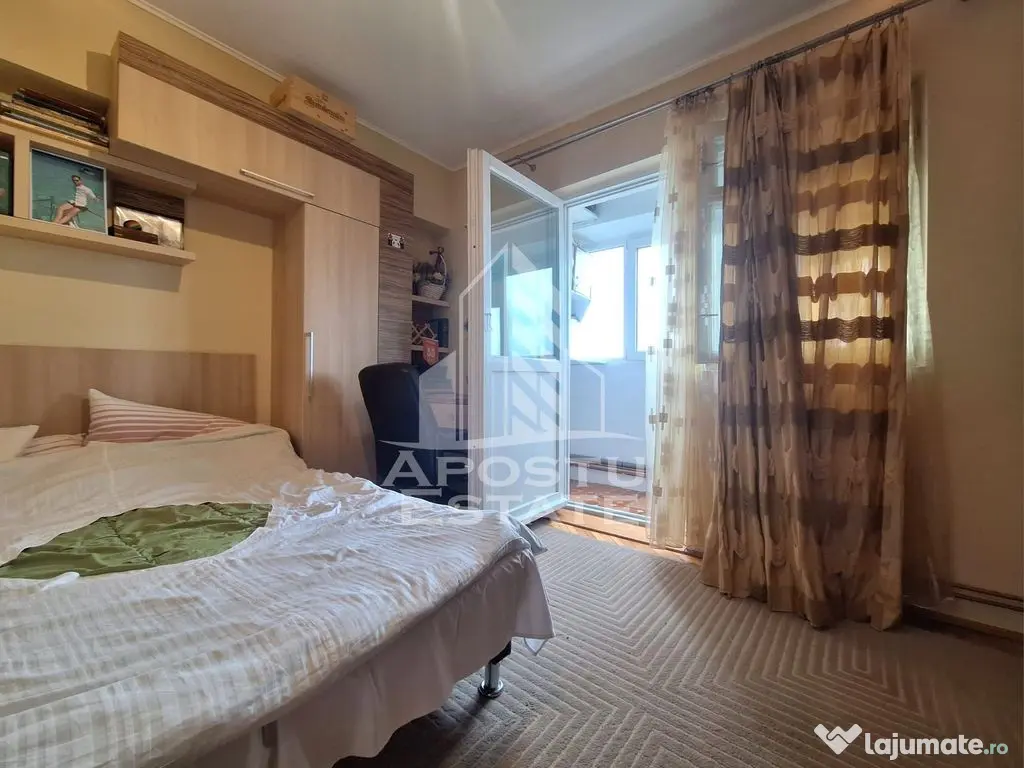 Apartament cu 4 camere, 120mp construiti, Aurel Vlaicu 