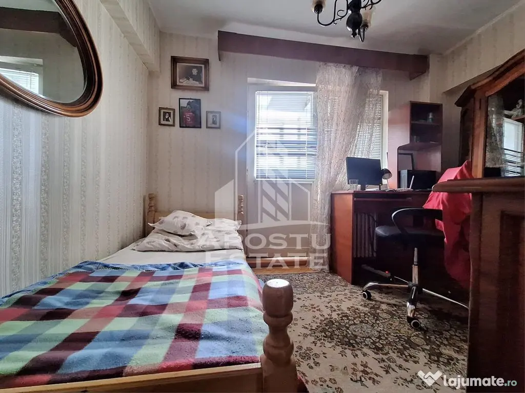 Apartament cu 4 camere, 120mp construiti, Aurel Vlaicu 