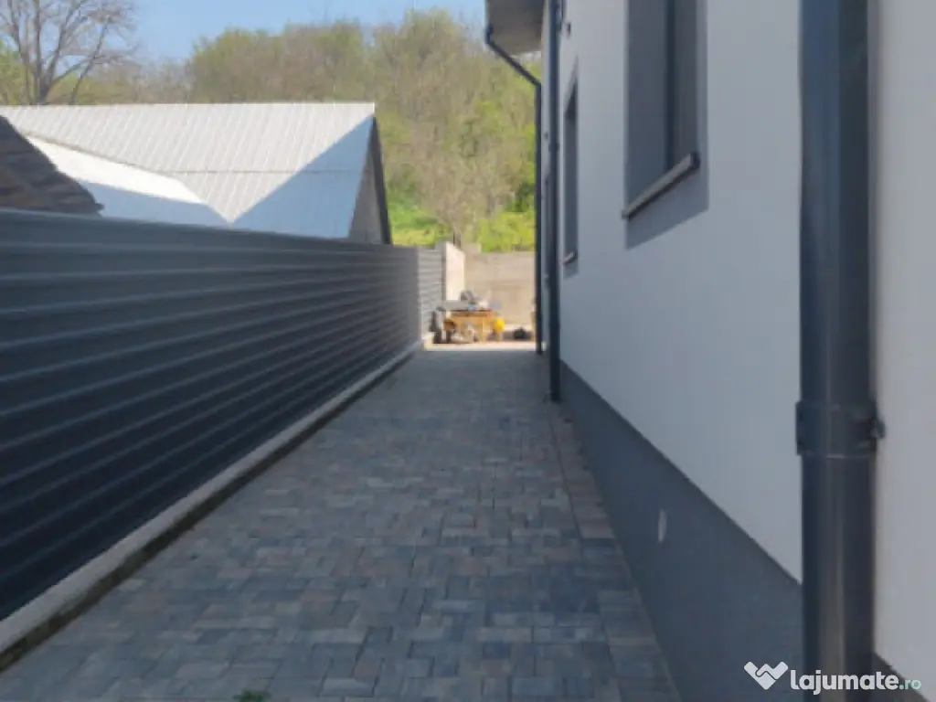 Spatiu comercial nou.Spatiu birouri 