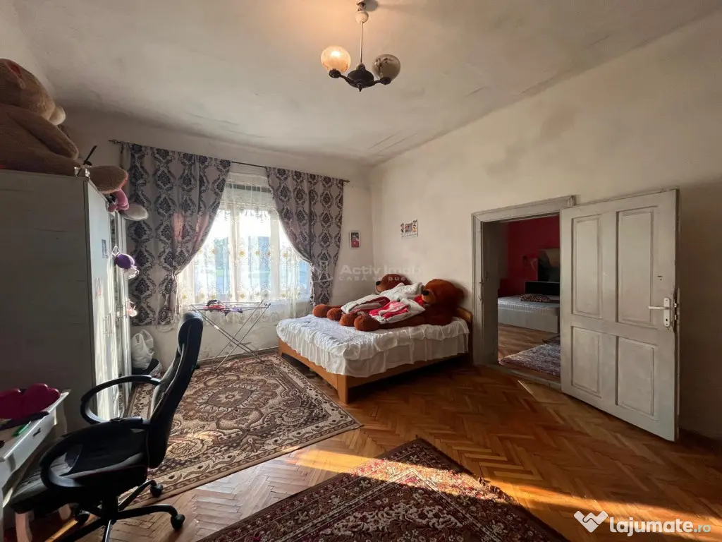 Sacu, Casa 426 Mp. Construiti, 6.500 Mp. Teren